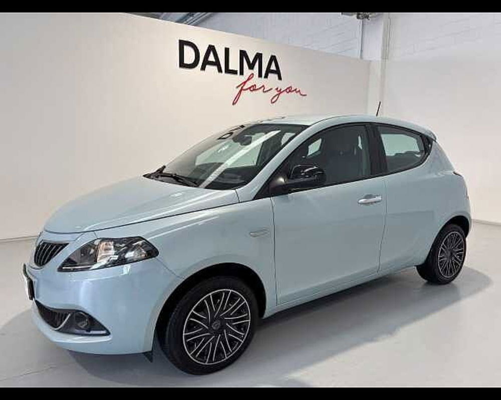 Lancia Ypsilon usata a Milano