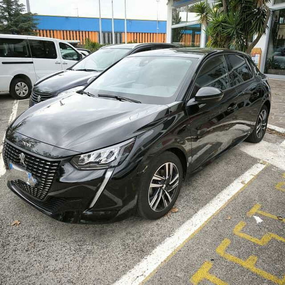 Peugeot 208 usata a Pescara