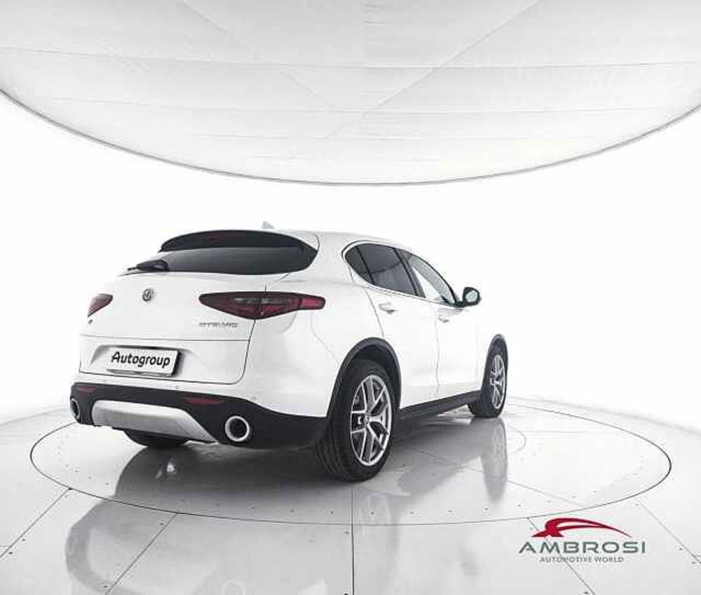 Alfa Romeo Stelvio usata a Viterbo (3)