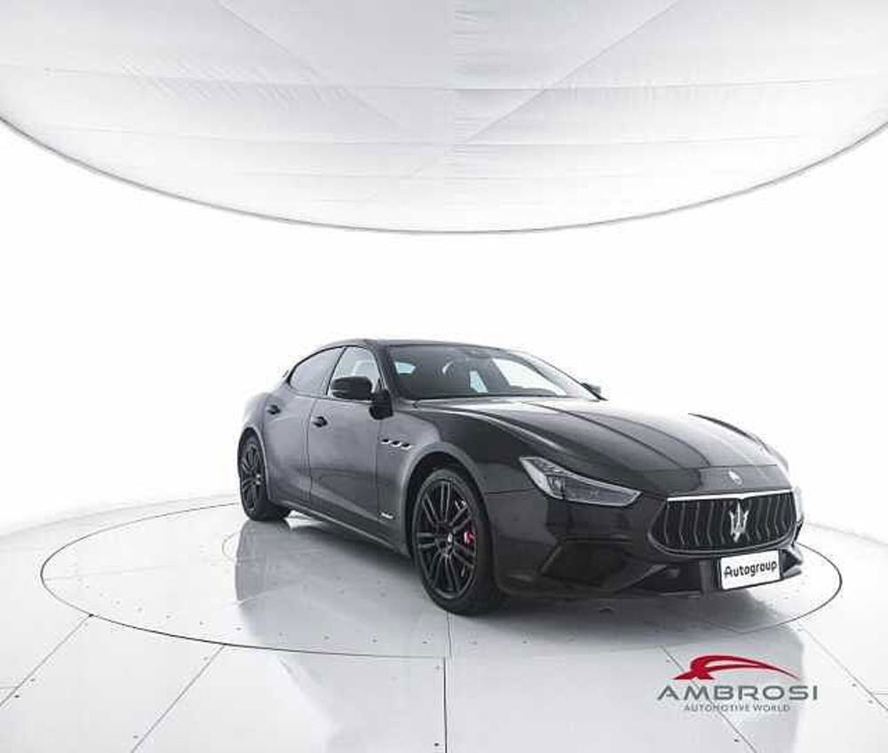 Maserati Ghibli usata a Viterbo (2)