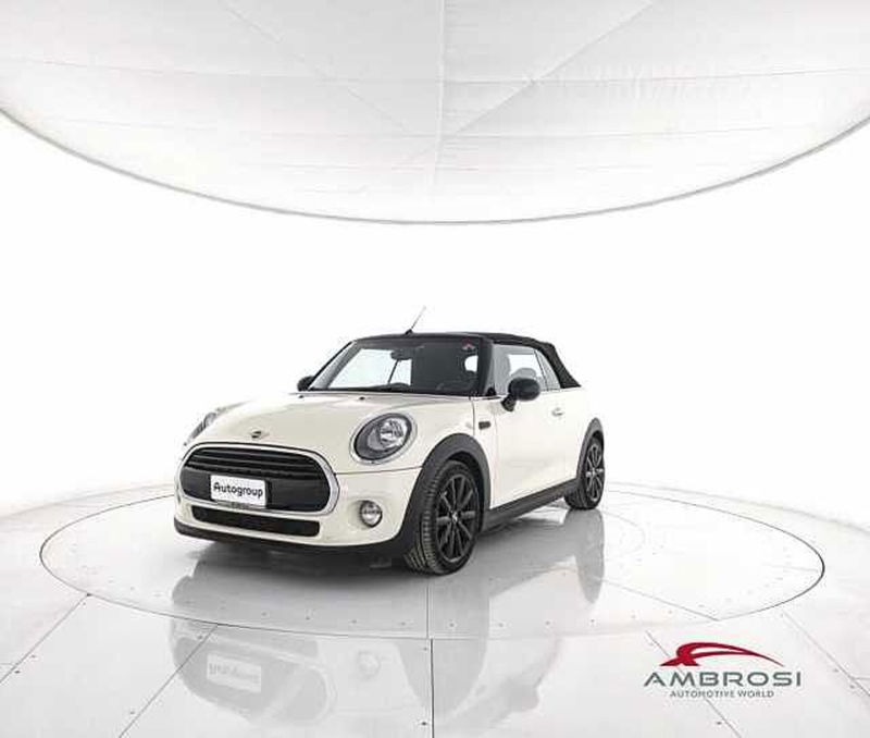 MINI Mini Cabrio 1.5 Cooper D Boost Cabrio  del 2016 usata a Viterbo