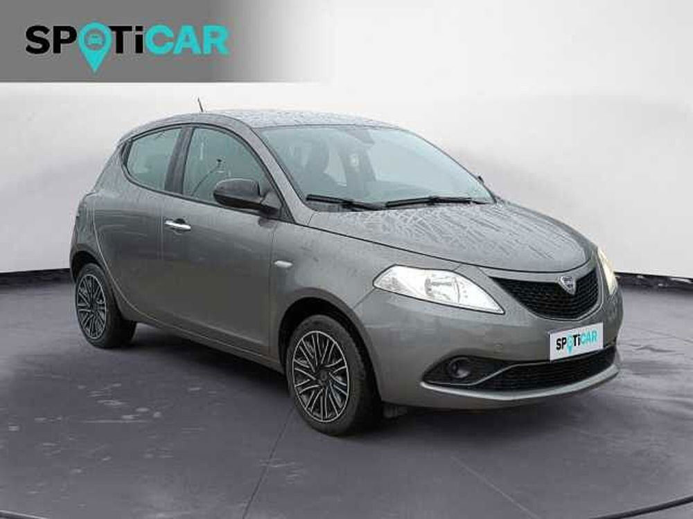 Lancia Ypsilon usata a Treviso (3)