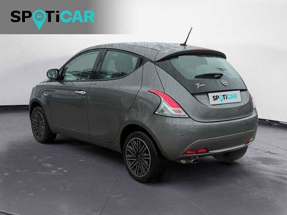 Lancia Ypsilon usata a Treviso (7)