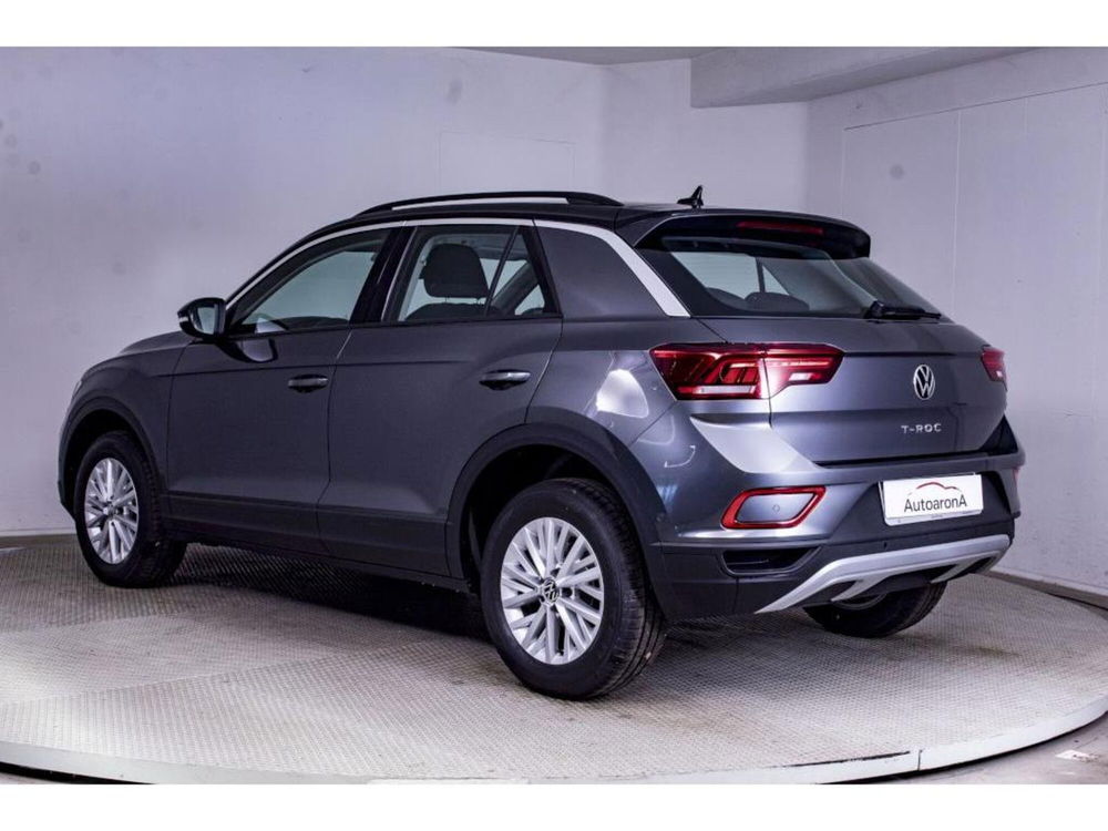 Volkswagen T-Roc nuova a Novara (10)