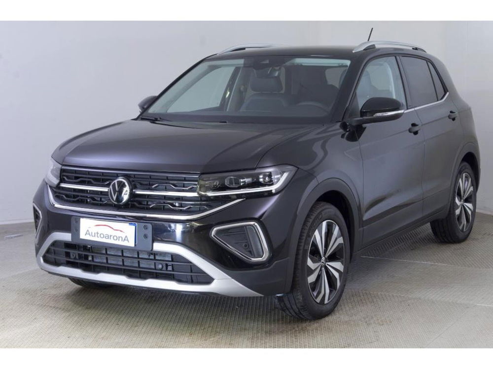 Volkswagen T-Cross nuova a Novara