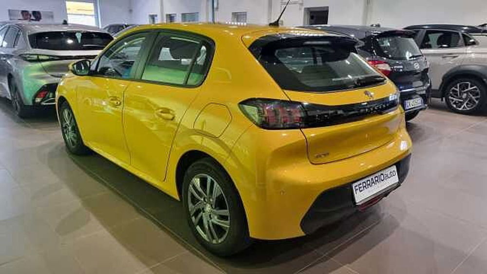 Peugeot 208 usata a Milano (4)