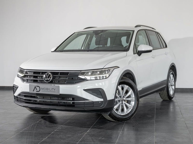 Volkswagen Tiguan 2.0 TDI SCR DSG Business BlueMotion Technology  del 2020 usata a San Severo