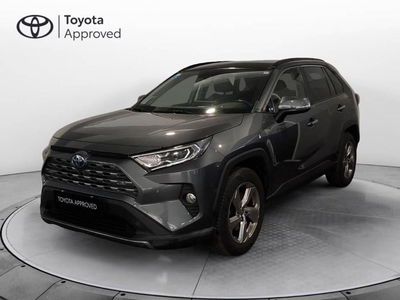 Toyota Rav4 vvt-ie h Lounge awd-i 222cv e-cvt del 2020 usata a Torino