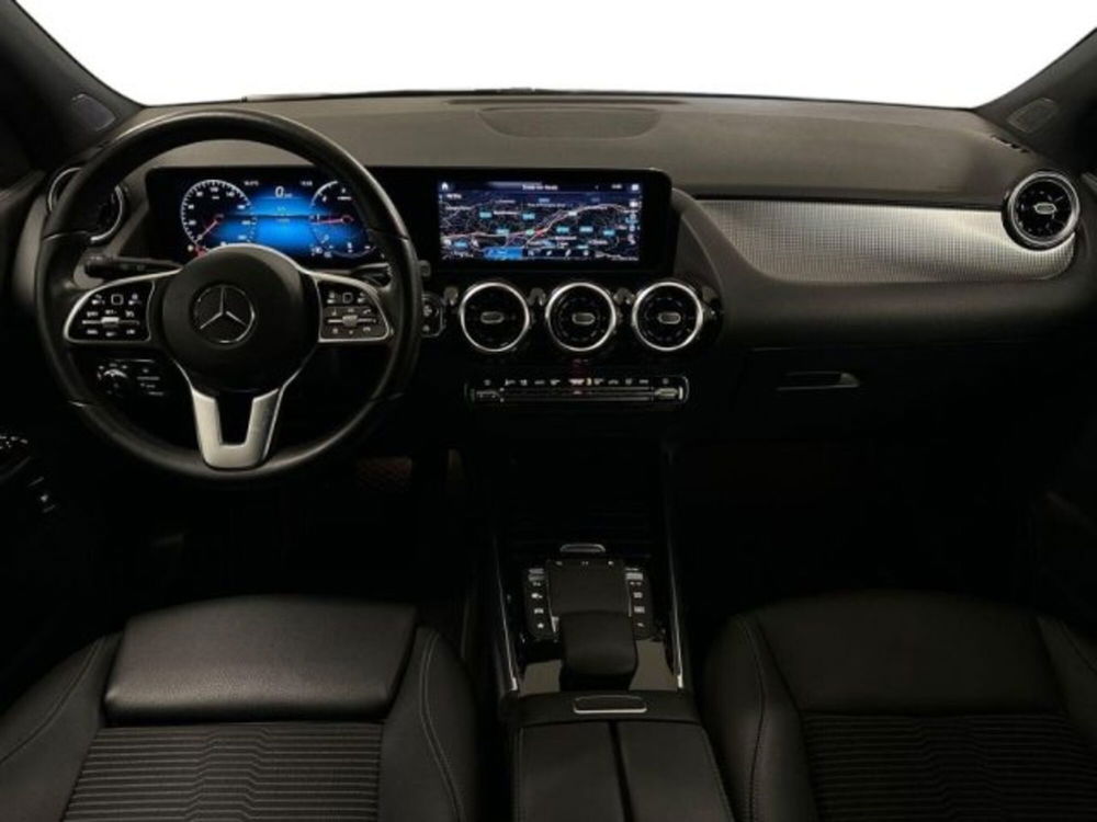 Mercedes-Benz GLA SUV usata a Avellino (9)