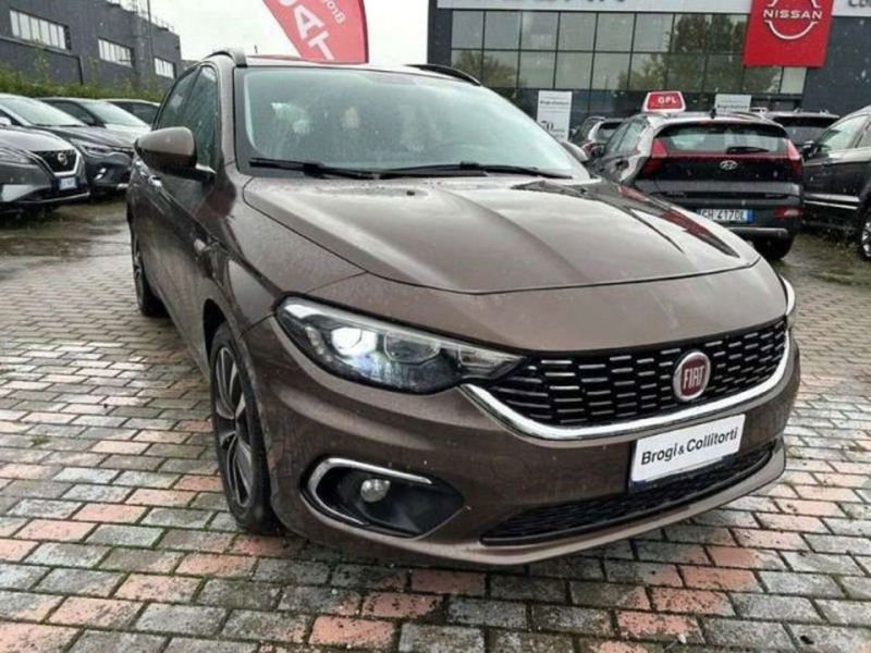 Fiat Tipo Station Wagon Tipo 1.6 Mjt S&amp;S SW Lounge  del 2017 usata a Empoli