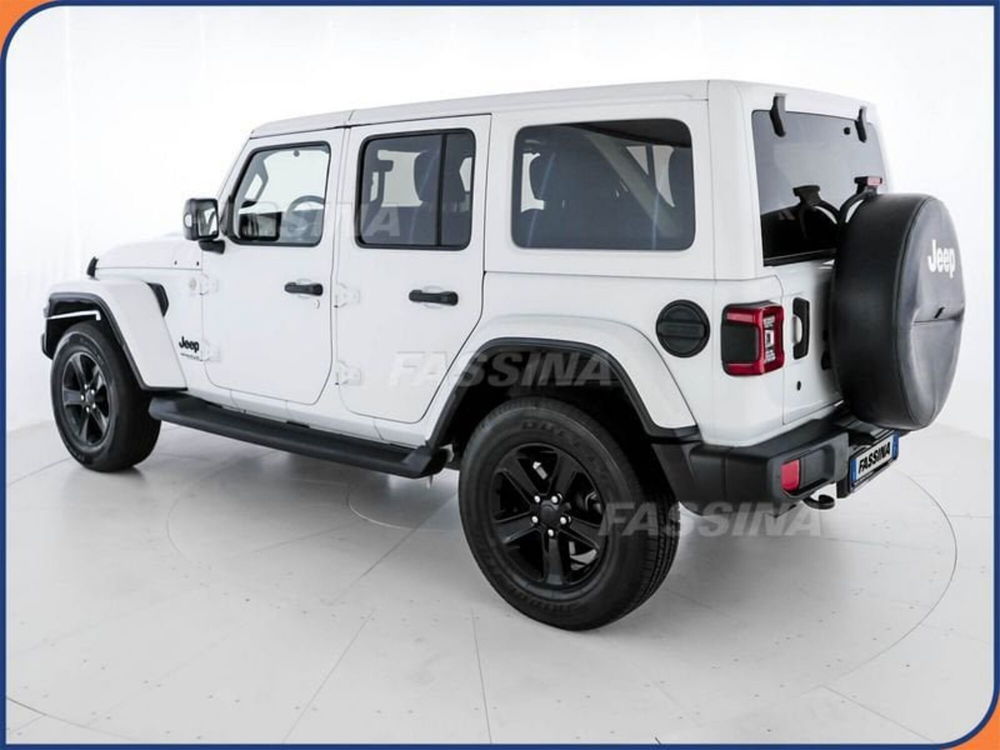 Jeep Wrangler Unlimited usata a Milano (4)