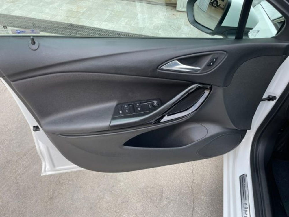 Opel Astra usata a Perugia (19)