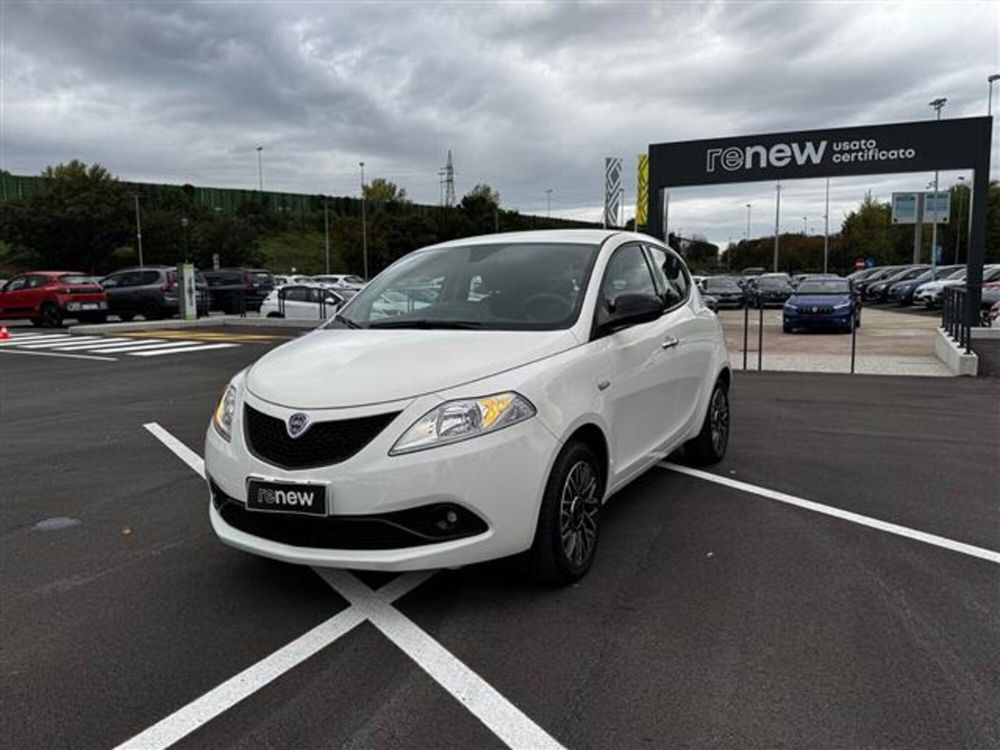 Lancia Ypsilon usata a Padova