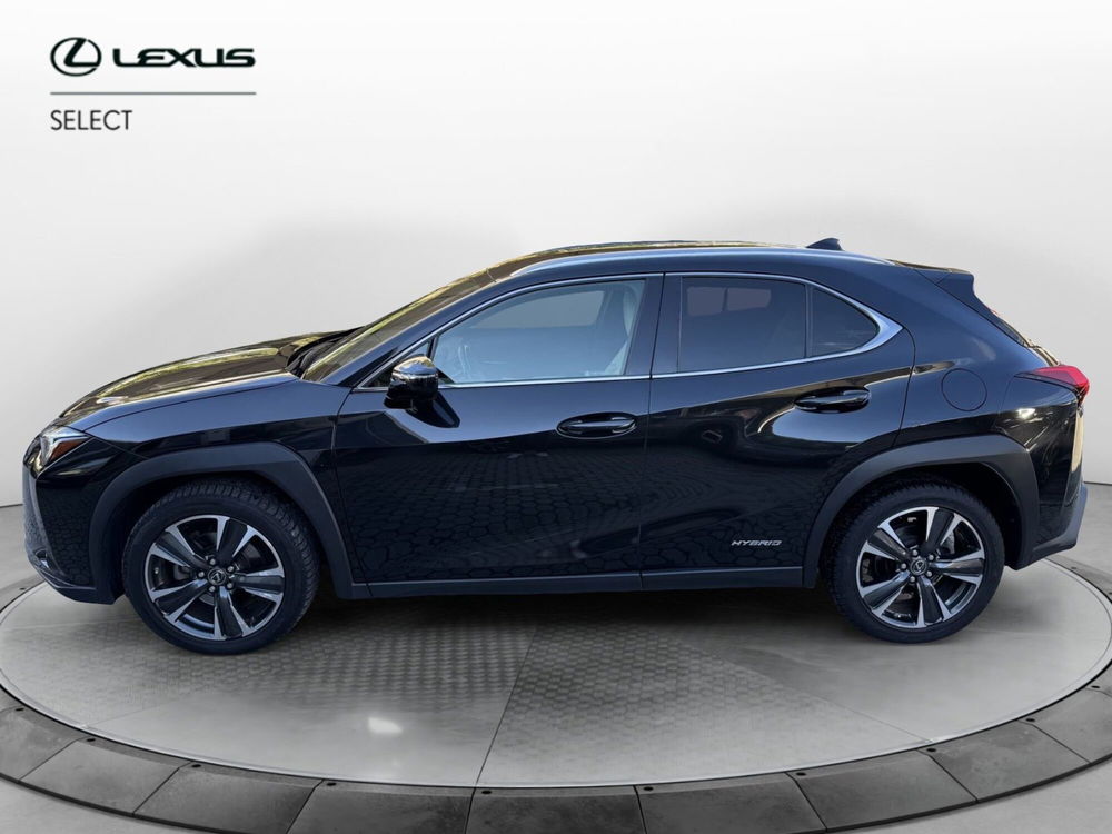 Lexus UX usata a Como (8)