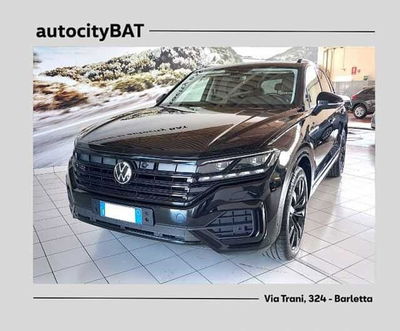 Volkswagen Touareg 3.0 V6 TDI 286 CV SCR Elegance del 2023 usata a Barletta