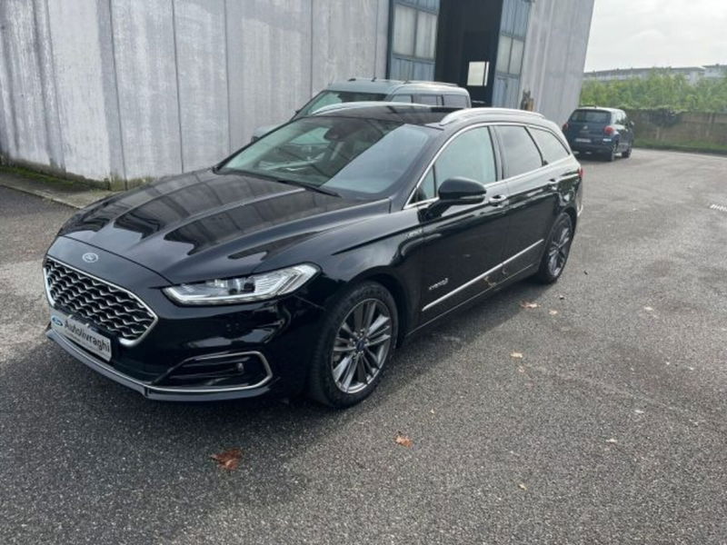 Ford Mondeo Station Wagon Full Hybrid 2.0 187 CV eCVT SW Vignale  del 2019 usata a Lodi