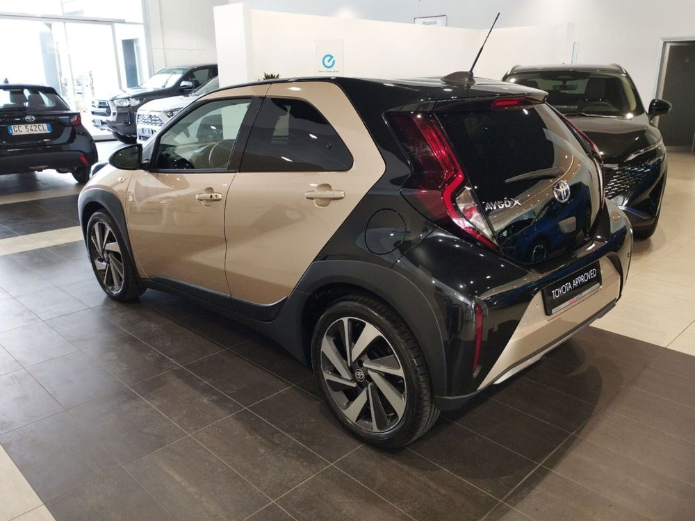 Toyota Aygo X nuova a Sassari (3)