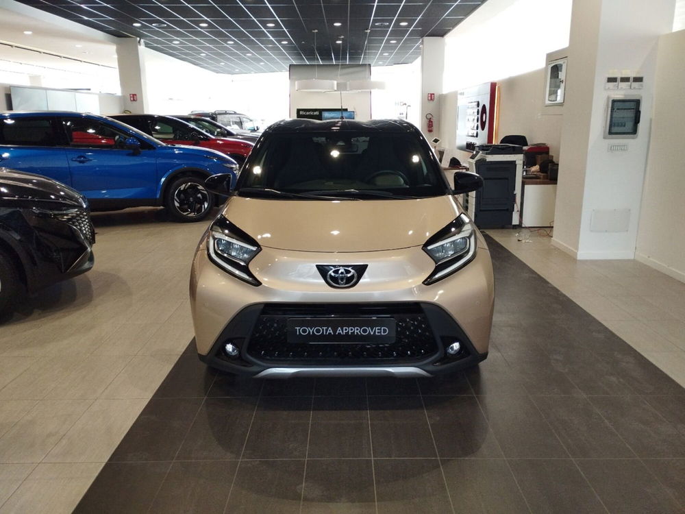 Toyota Aygo X nuova a Sassari (5)