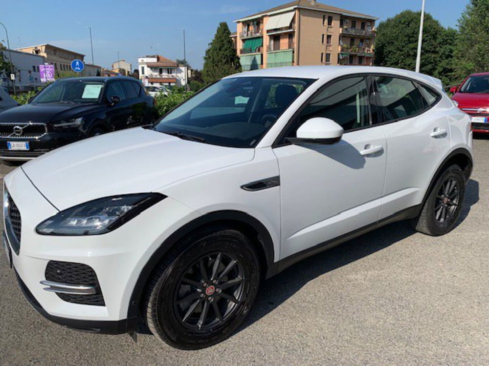 Jaguar E-Pace usata a Milano (2)