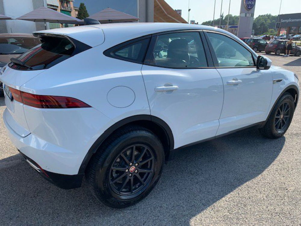 Jaguar E-Pace usata a Milano (3)