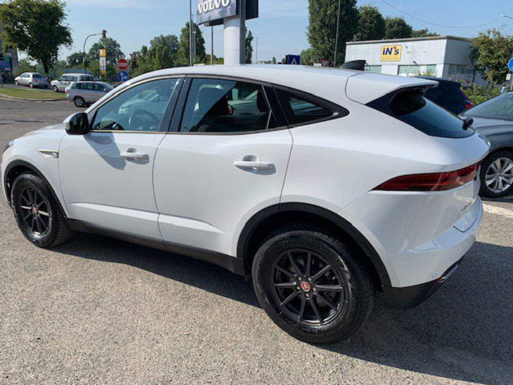 Jaguar E-Pace usata a Milano (4)