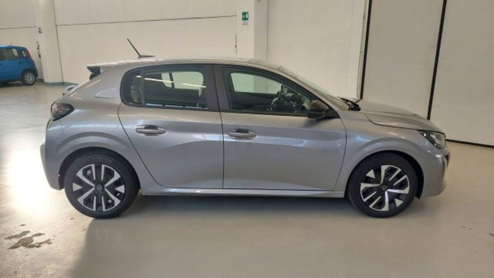 Peugeot 208 nuova a Brescia (10)