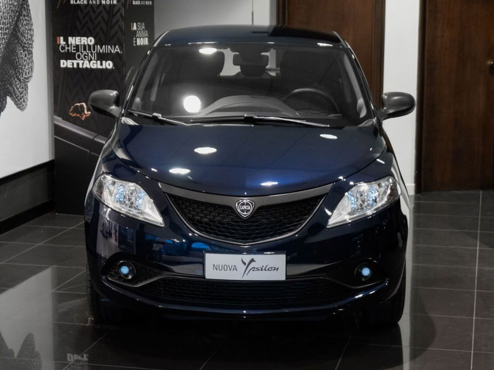 Lancia Ypsilon nuova a Prato