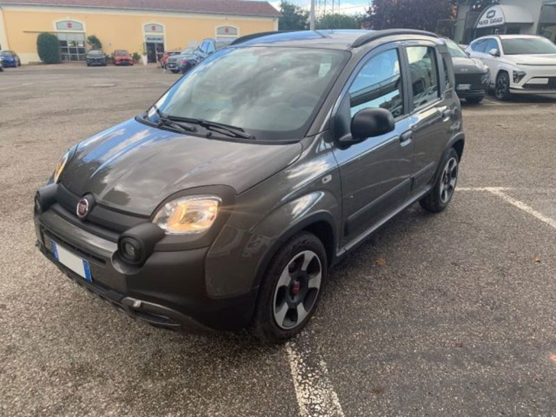 Fiat Panda 1.0 FireFly S&amp;S Hybrid City Cross  del 2021 usata a Bologna