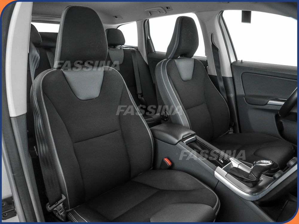 Volvo XC60 usata a Milano (13)