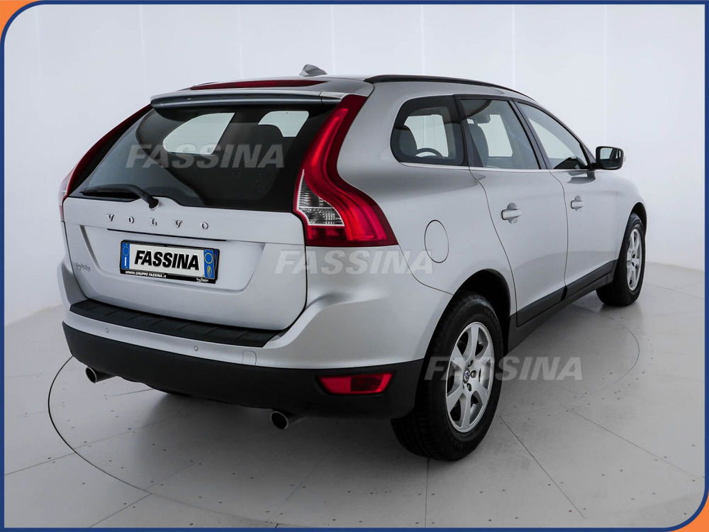 Volvo XC60 usata a Milano (6)