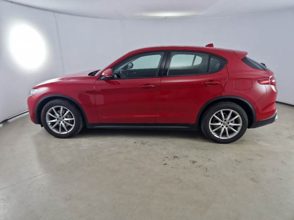 Alfa Romeo Stelvio usata a Salerno (3)