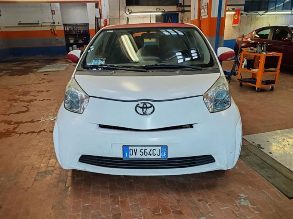 Toyota iQ usata a Torino (2)