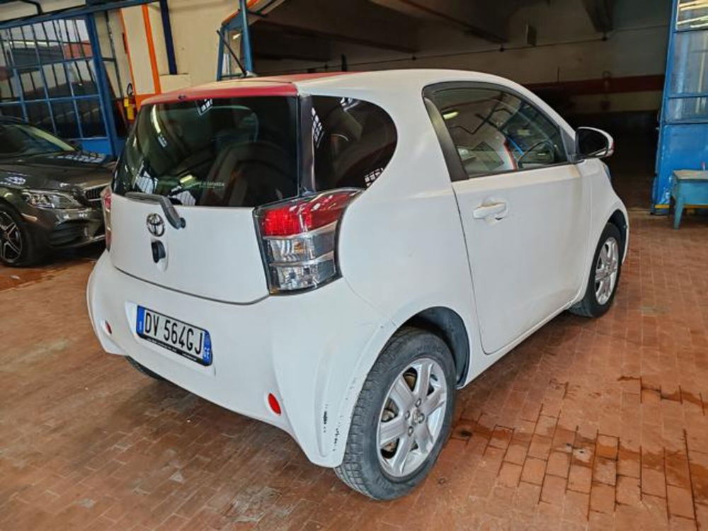 Toyota iQ usata a Torino (7)