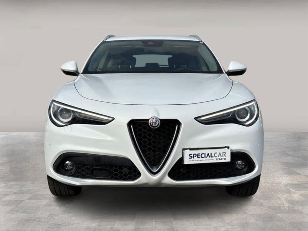 Alfa Romeo Stelvio usata a Cagliari (11)