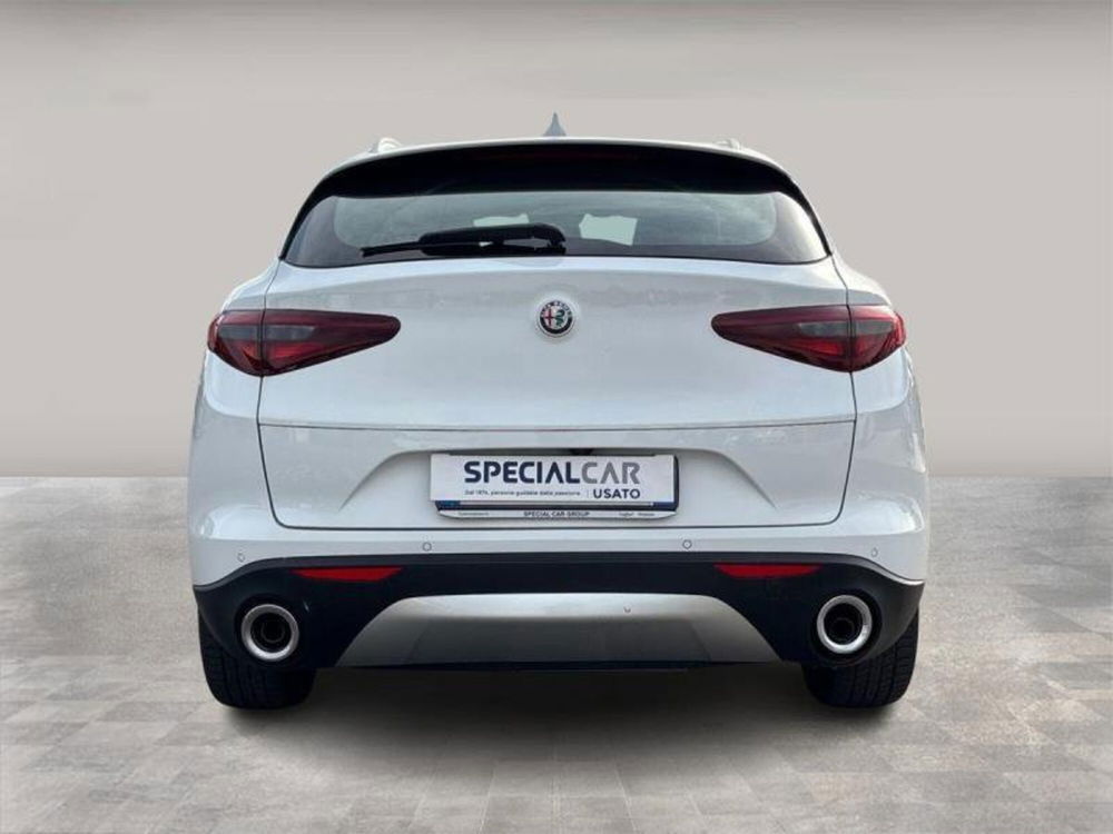 Alfa Romeo Stelvio usata a Cagliari (12)