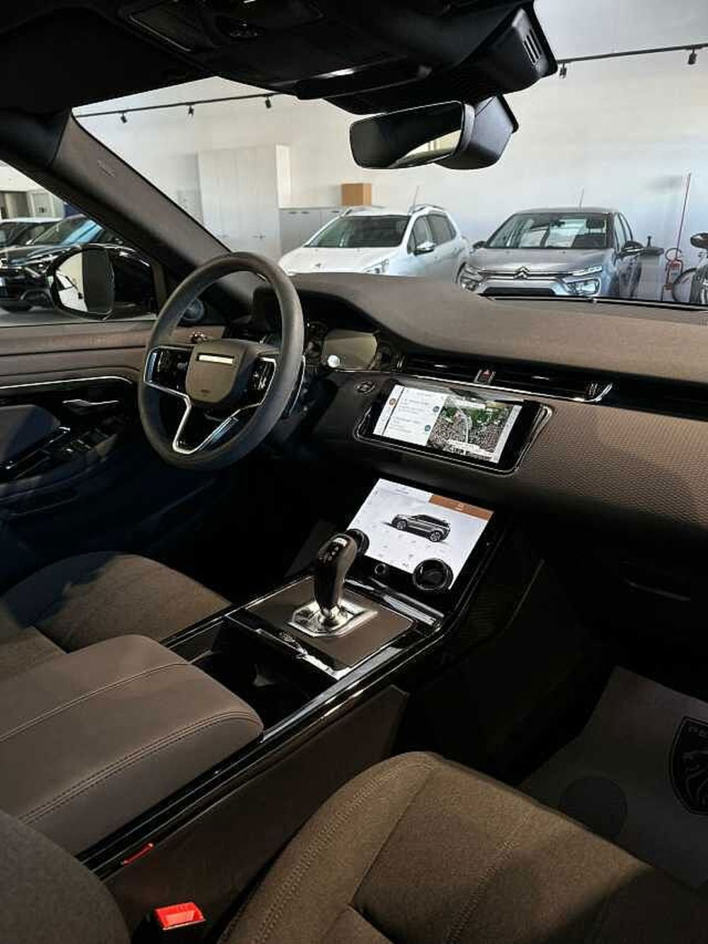 Land Rover Range Rover Evoque usata a Venezia (9)