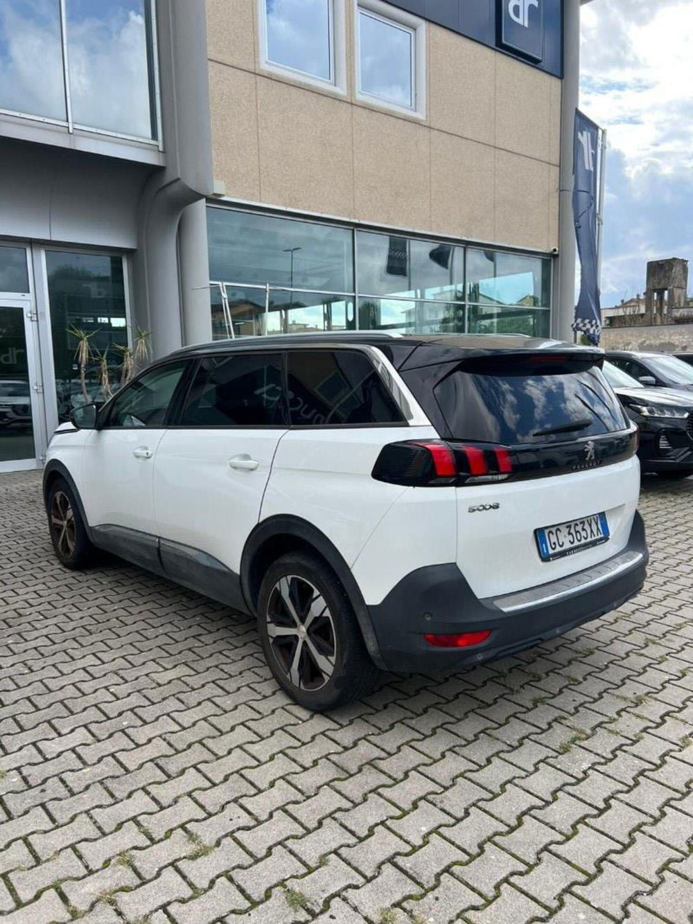 Peugeot 5008 usata a Firenze (4)