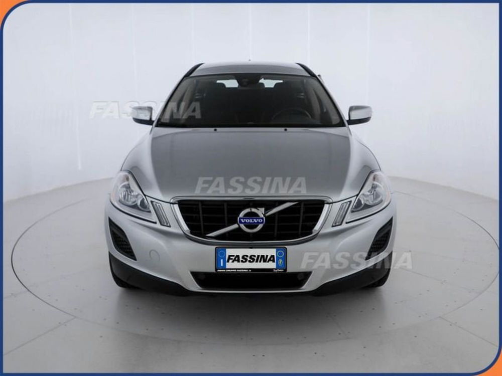 Volvo XC60 usata a Milano (2)