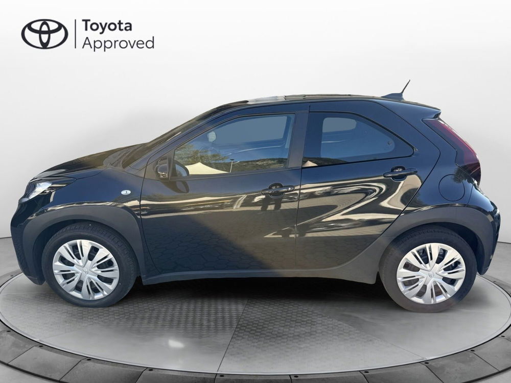 Toyota Aygo X usata a Como (3)