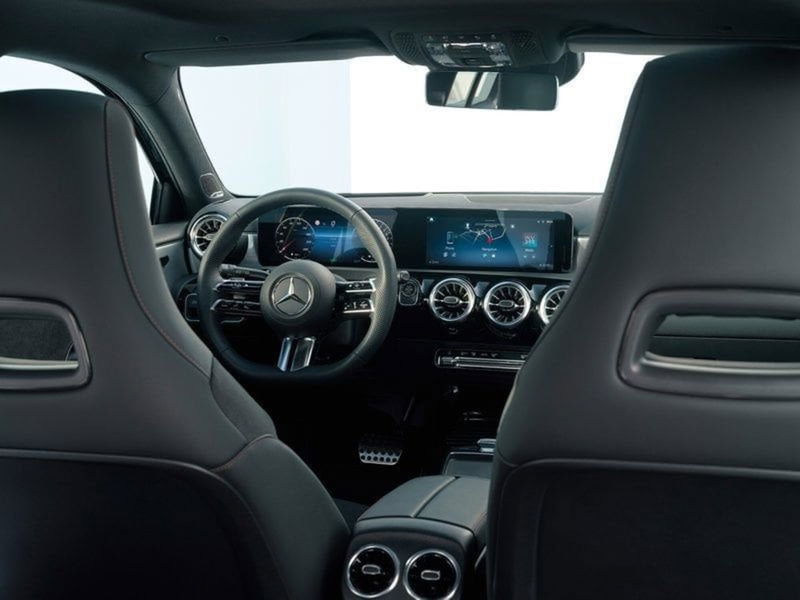 Mercedes-Benz Classe A 200 Automatic Business nuova