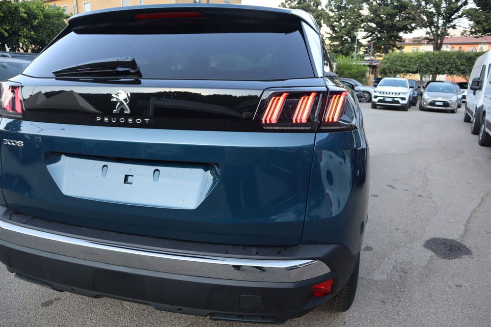 Peugeot 3008 nuova a Salerno (16)