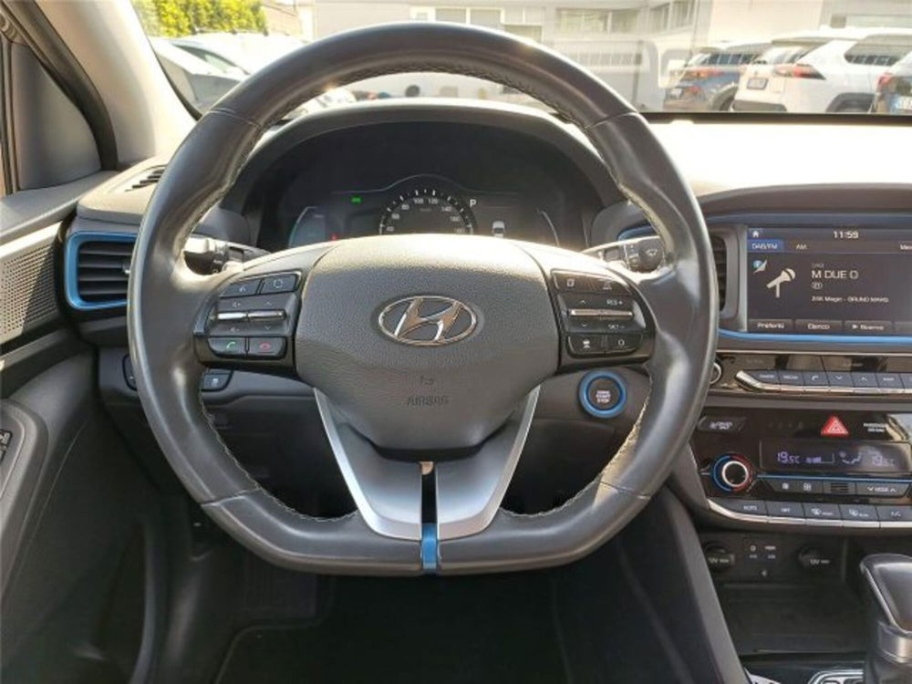 Hyundai Ioniq usata a Bari (15)