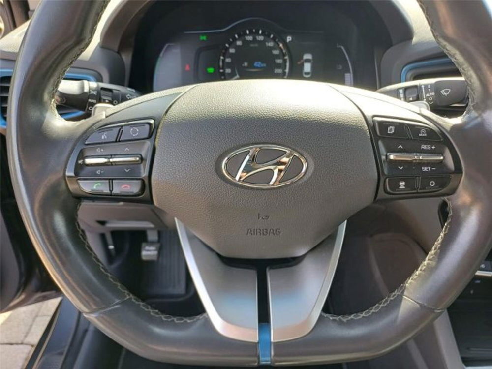 Hyundai Ioniq usata a Bari (16)