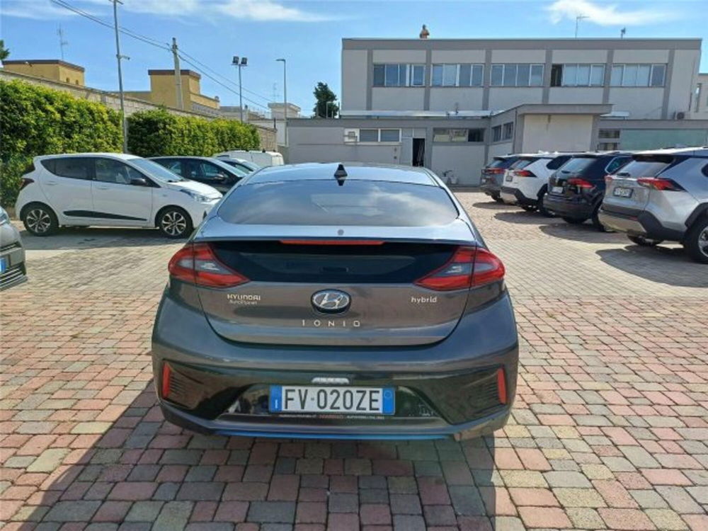 Hyundai Ioniq usata a Bari (5)