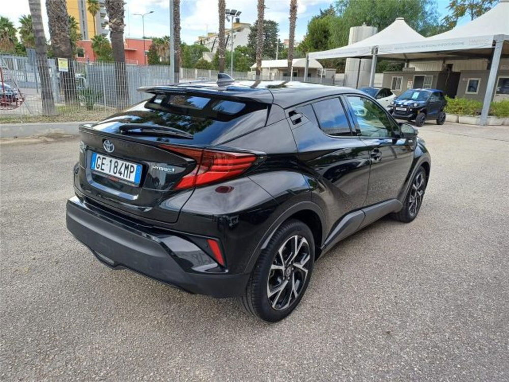 Toyota Toyota C-HR usata a Bari (6)