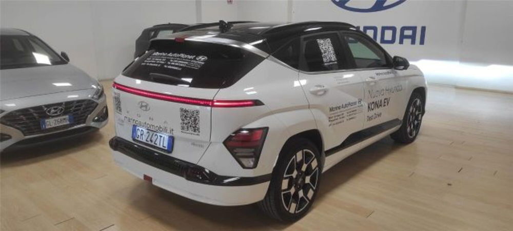 Hyundai Kona usata a Bari (10)