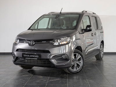 Toyota Proace City Verso Electric City Verso Electric 50kWh L2 Long D Luxury del 2022 usata a San Severo