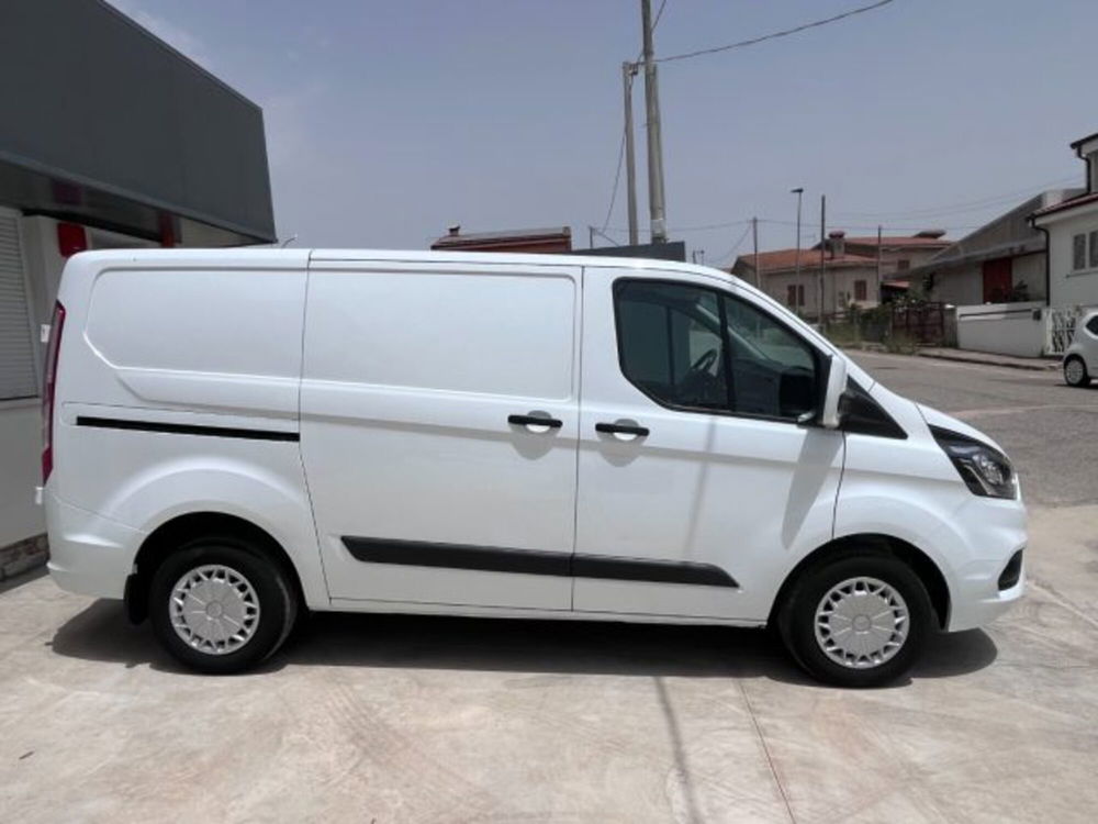 Ford Transit Custom Furgone usata a Oristano (7)