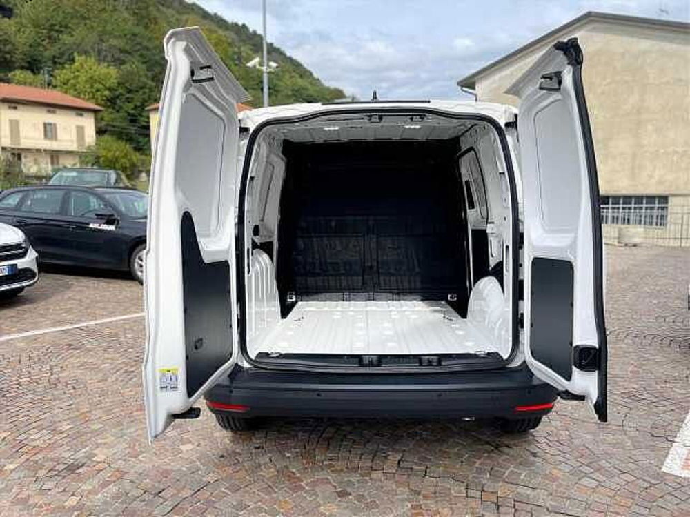 Volkswagen Caddy nuova a Lecco (6)