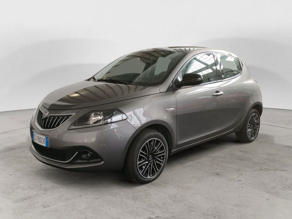 Lancia Ypsilon usata a Roma